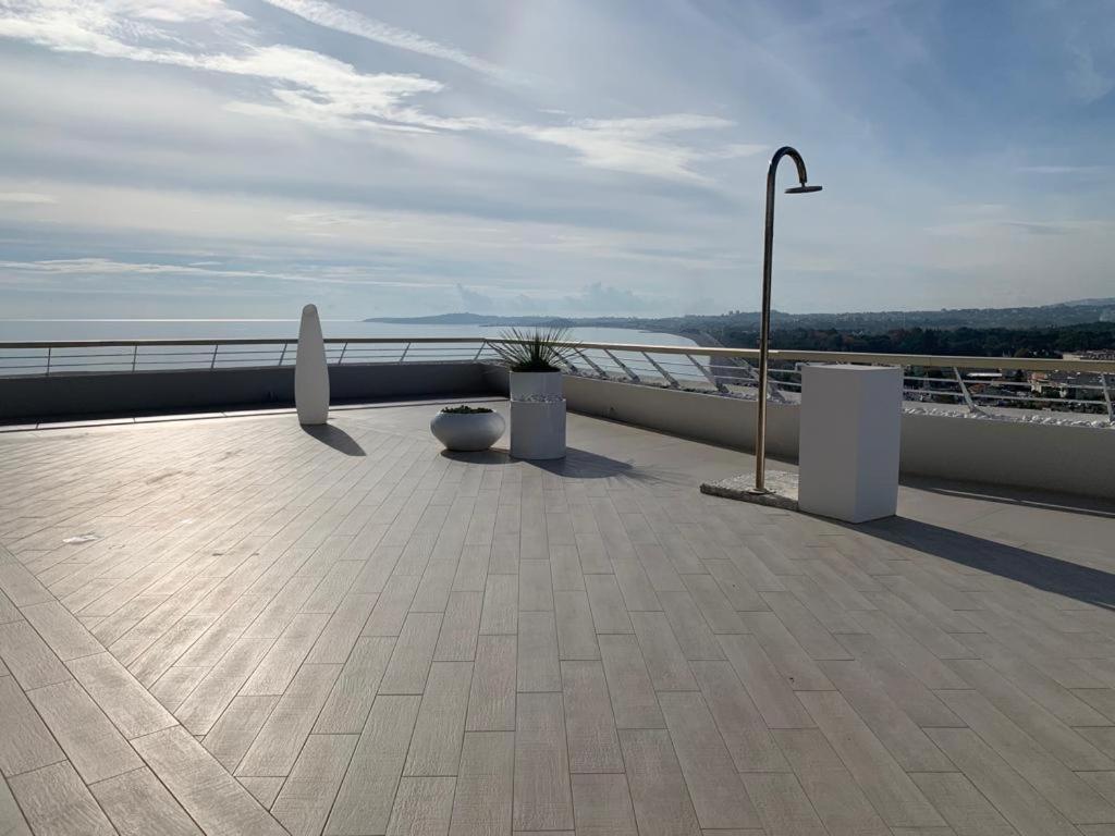 Port Marina Baie Des Anges Appartement Villeneuve-Loubet Buitenkant foto